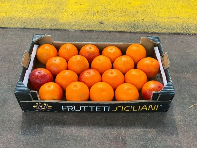 Foto Tarocco Calibro 4 Origine Italia Marchio Frutteti Siciliani 1